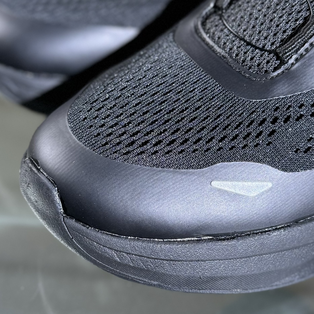 260 迪桑特DESCENTE LAVITATE WIRE 3.0 舒适百搭防滑耐磨 低帮休闲跑步鞋 D5232RRN07