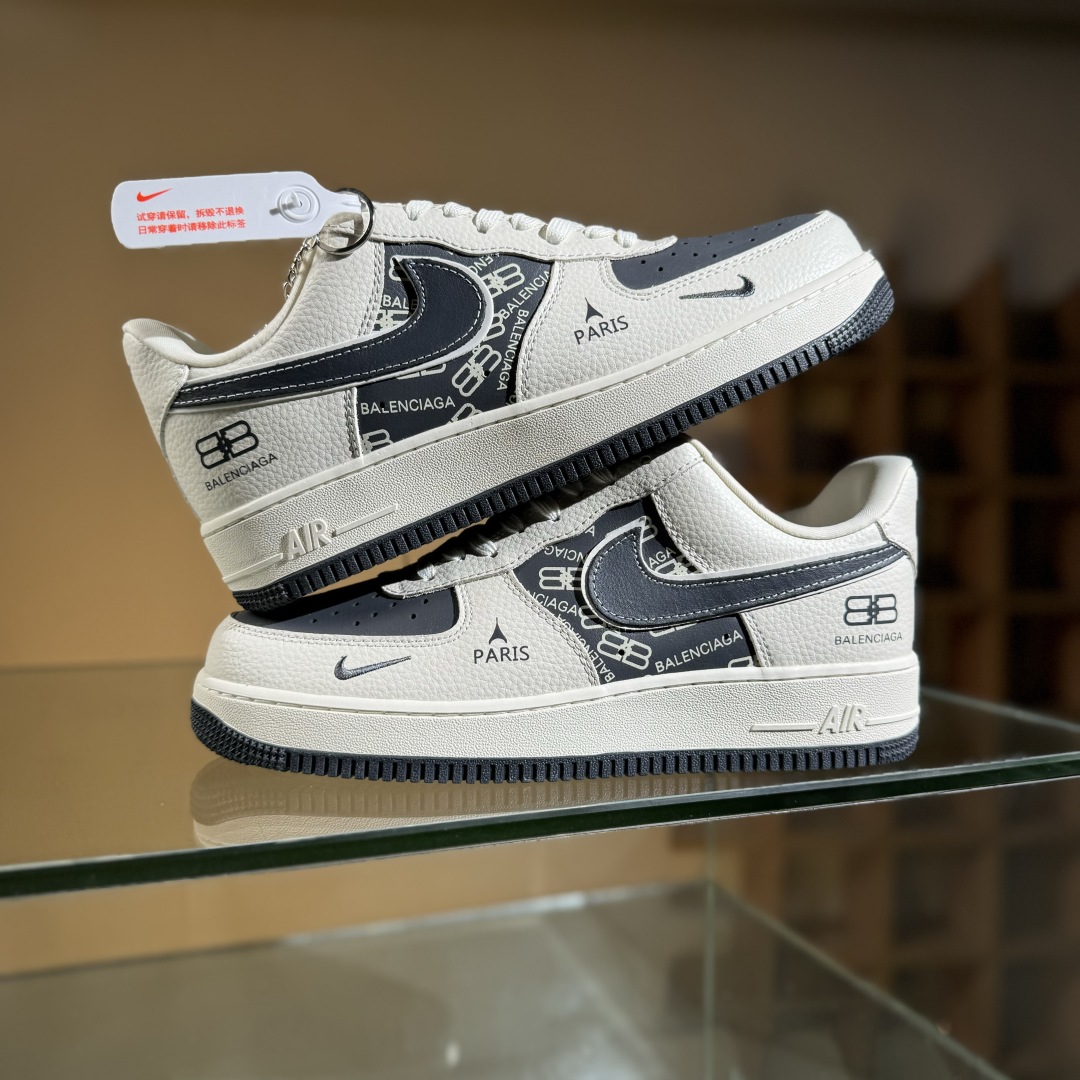 260 Nike Air Force 1'07 Low 巴黎世家联名 米黑涂鸦 空军一号低帮休闲板鞋 XL1978-103