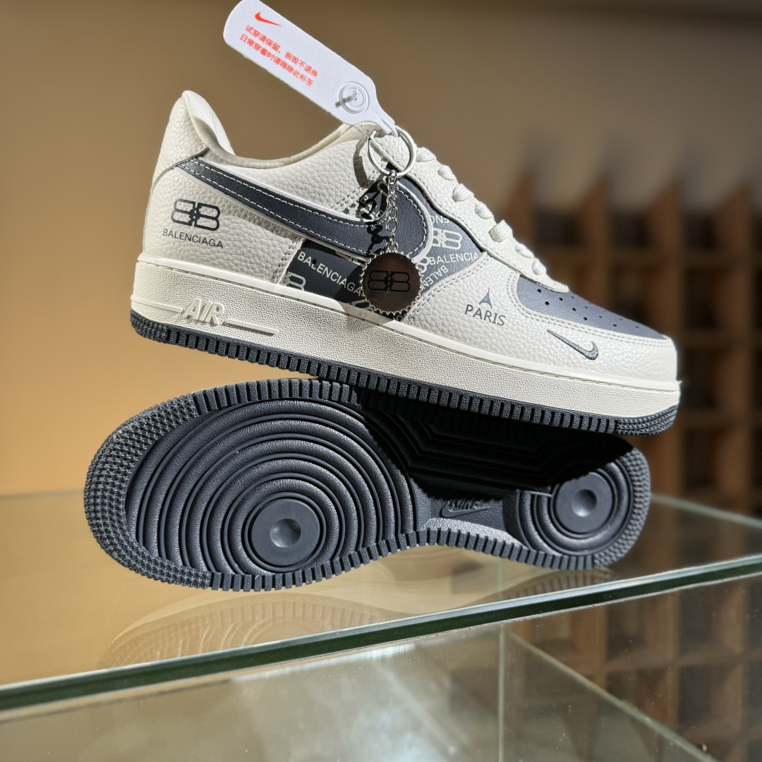 260 Nike Air Force 1'07 Low 巴黎世家联名 米黑涂鸦 空军一号低帮休闲板鞋 XL1978-103