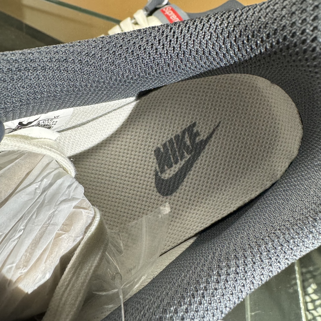 260 Nike Air Force 1 Low 07 x Supreme 灰白小勾  HS8068-046