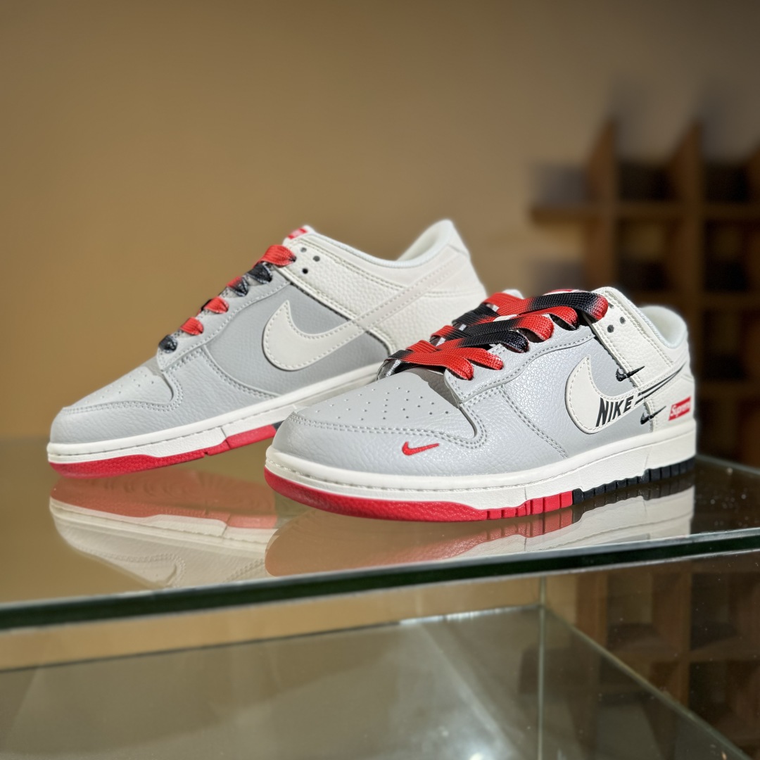 280 Nike SB Dunk Low Supreme联名 双拼米灰三勾 高端定制 低帮休闲板鞋 QW5836-010