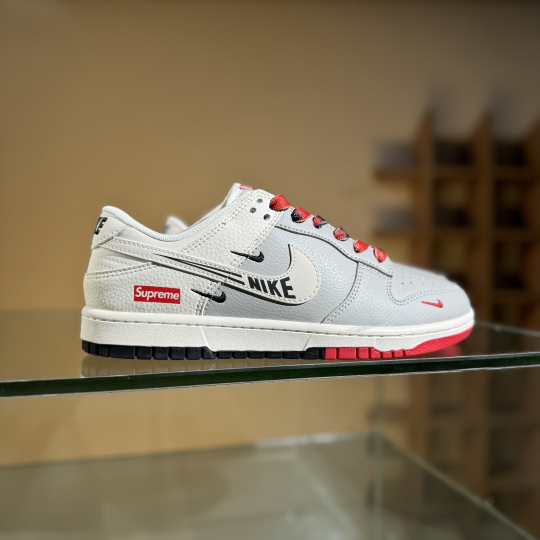 280 Nike SB Dunk Low Supreme联名 双拼米灰三勾 高端定制 低帮休闲板鞋 QW5836-010