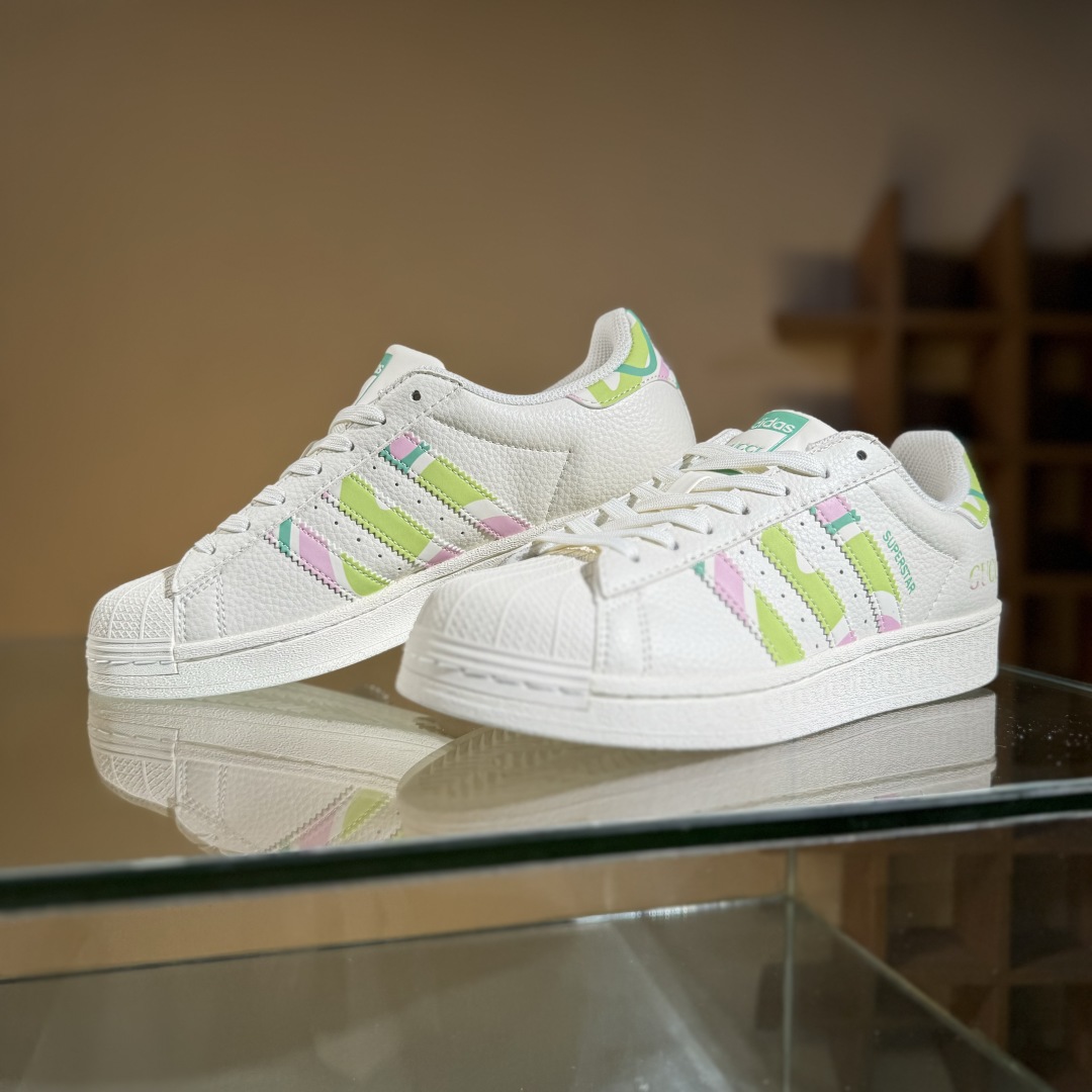 240 AdidOriginals Superstar 阿迪达斯 三叶草 贝壳头’DIY’系列低帮经典百搭休闲运动板鞋  DS0024