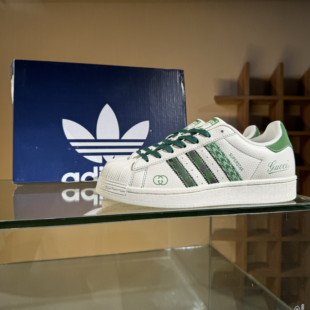 240 AdidOriginals Superstar 阿迪达斯 三叶草 贝壳头’DIY’系列低帮经典百搭休闲运动板鞋  DS0022