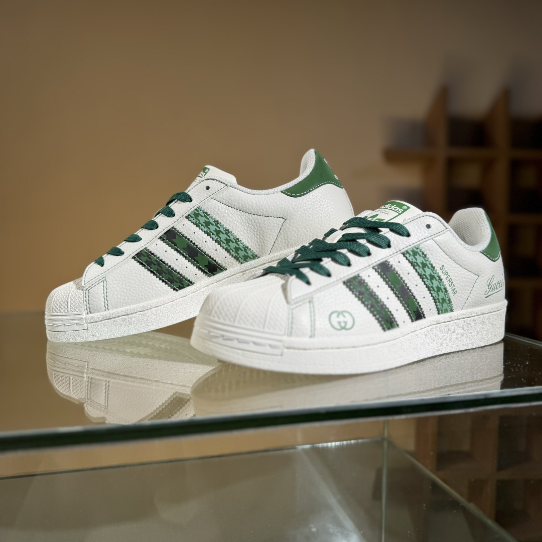 240 AdidOriginals Superstar 阿迪达斯 三叶草 贝壳头’DIY’系列低帮经典百搭休闲运动板鞋  DS0022