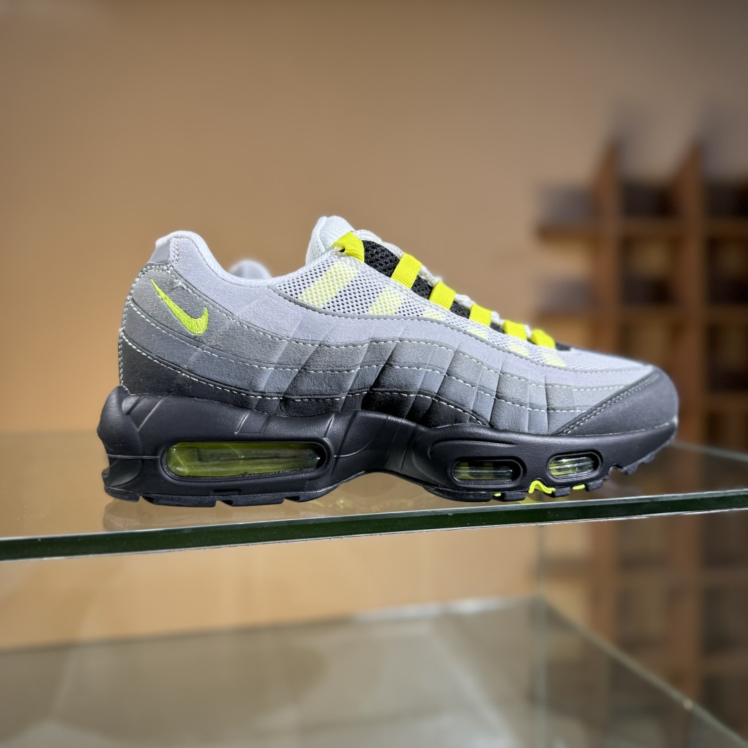 260 EM版 NK Air Max 95 低帮休闲运动板鞋 CT1689-001