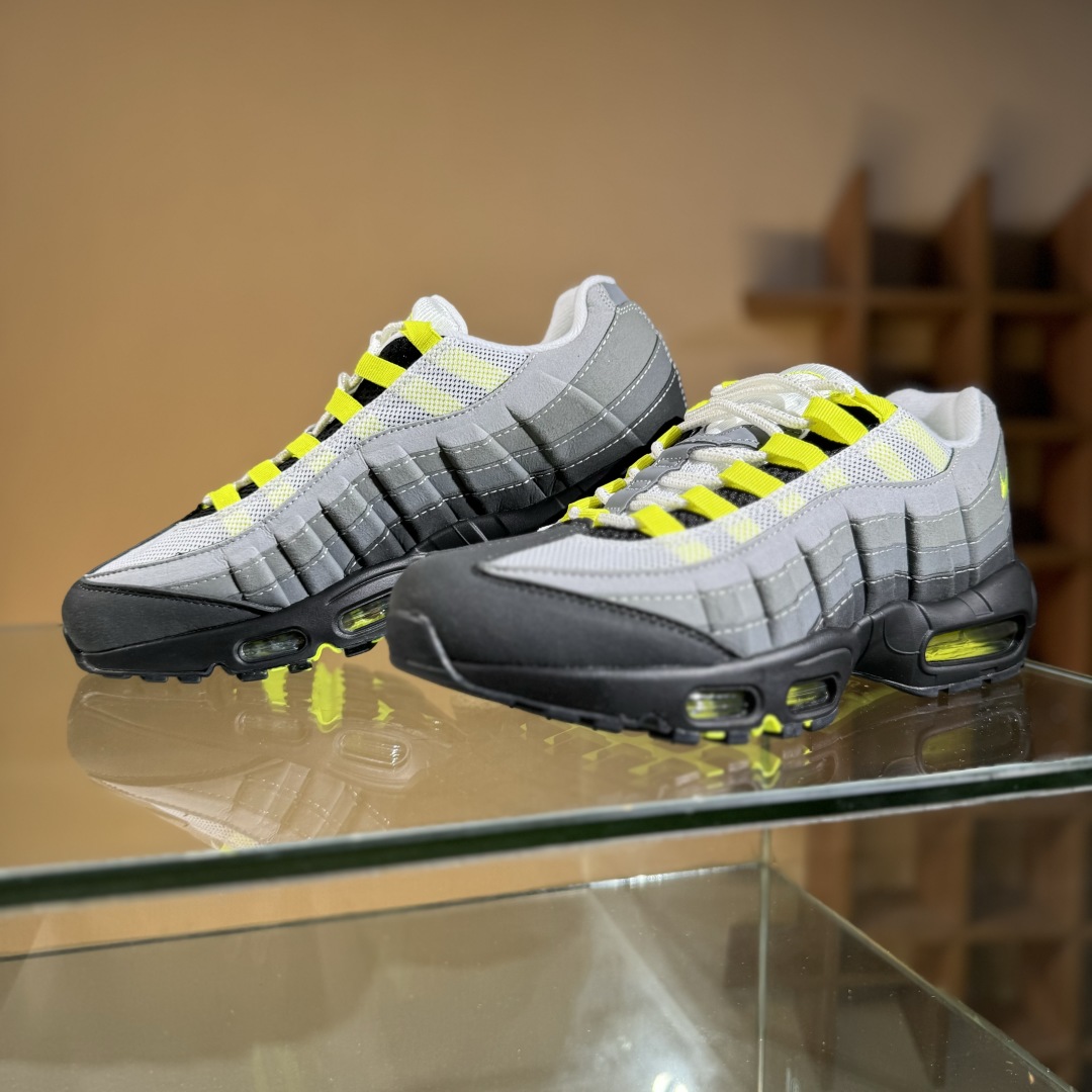 260 EM版 NK Air Max 95 低帮休闲运动板鞋 CT1689-001