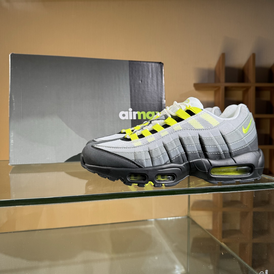 260 EM版 NK Air Max 95 低帮休闲运动板鞋 CT1689-001