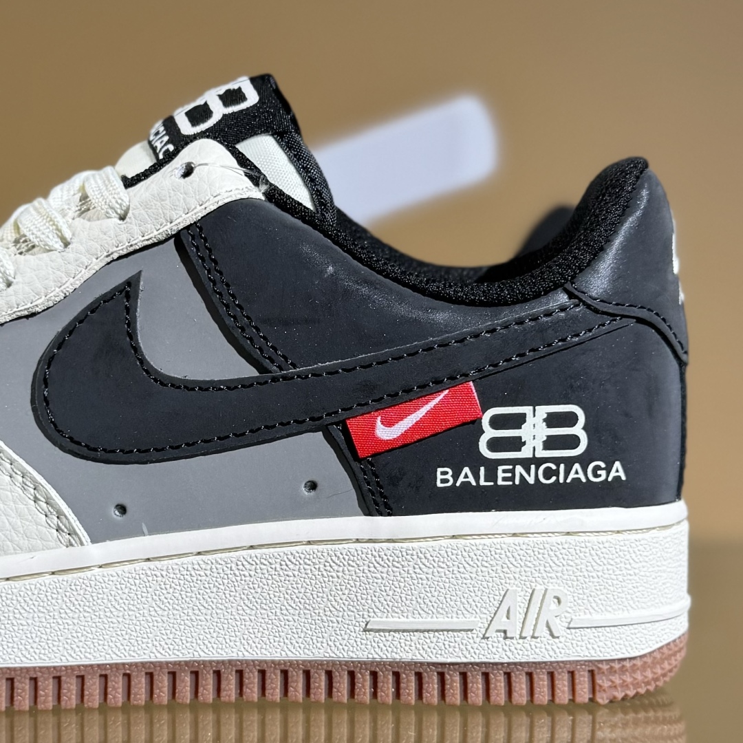 260 Nike Air Force 1‘07 Low 联名 米灰黑生胶 空军一号低帮休闲板鞋 HJ3318-005