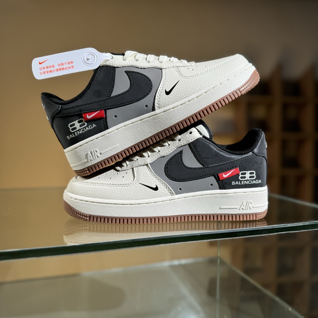 260 Nike Air Force 1‘07 Low 联名 米灰黑生胶 空军一号低帮休闲板鞋 HJ3318-005