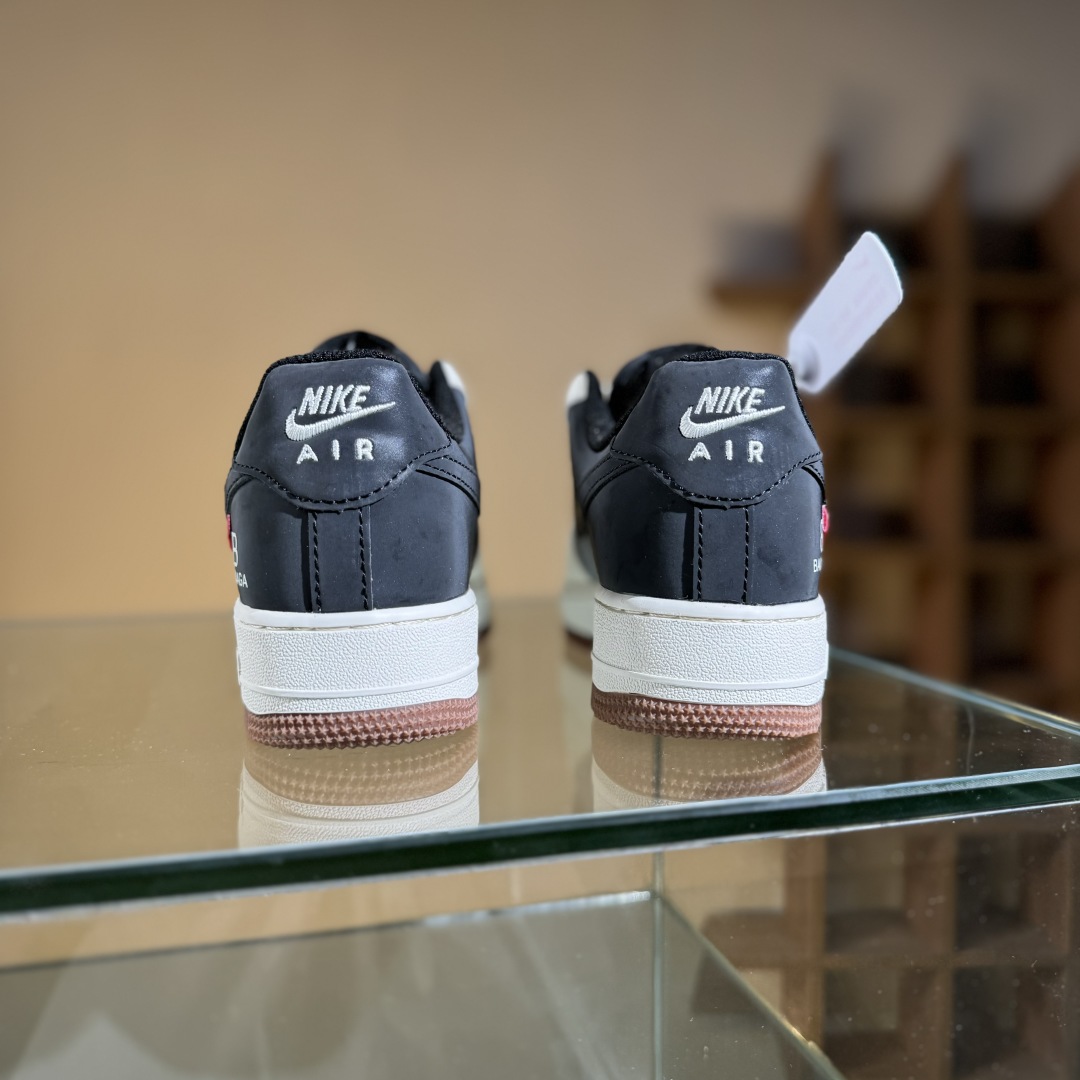 260 Nike Air Force 1‘07 Low 联名 米灰黑生胶 空军一号低帮休闲板鞋 HJ3318-005