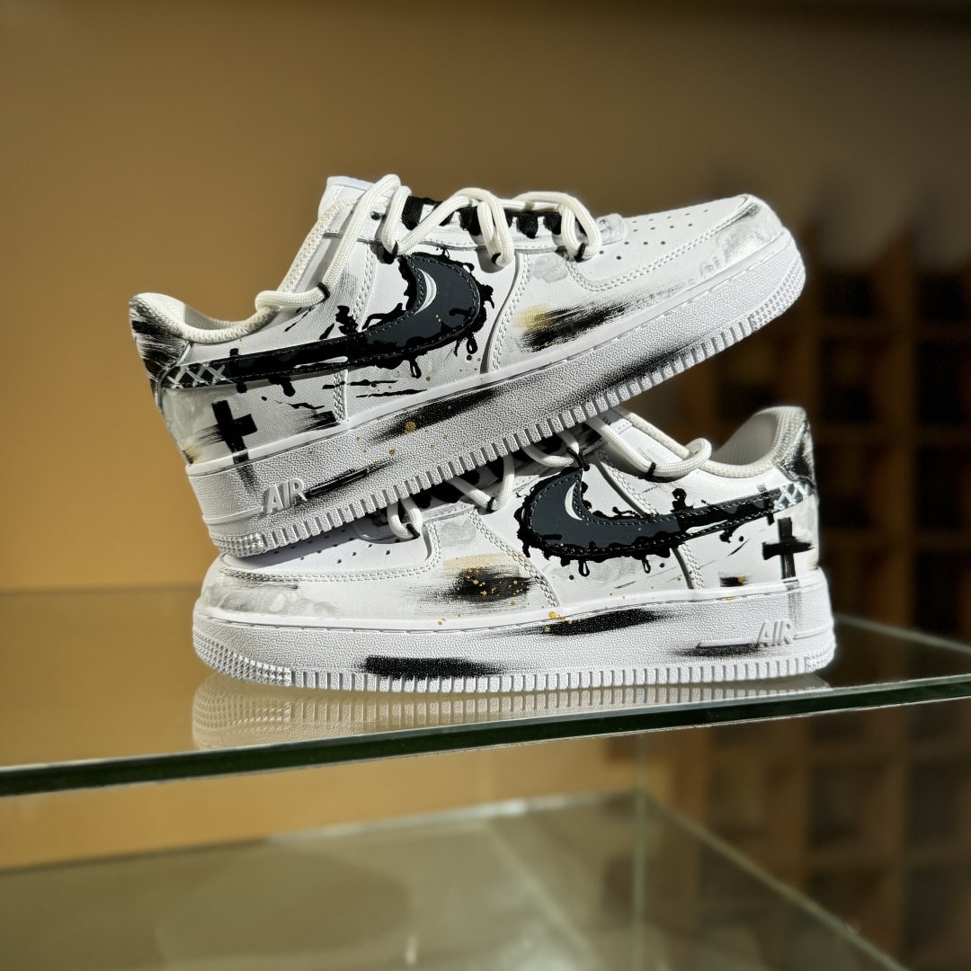 260 Nike Air Force 1‘07 Low 空军一号低帮休闲板鞋 CW2288-111