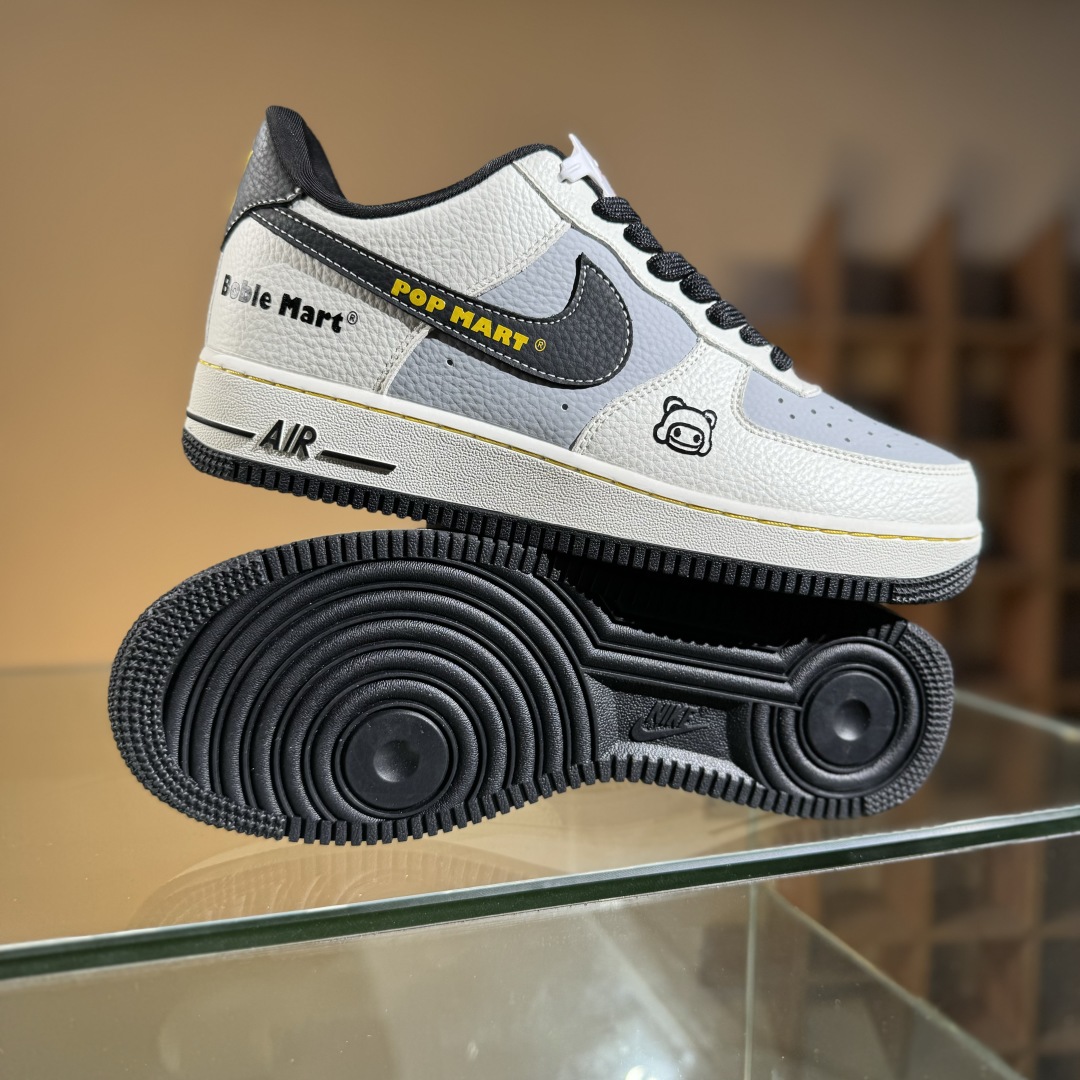 260 Nike Air Force 1'07 Low 泡泡玛特联名 白灰黑金 空军一号低帮休闲板鞋 SC0601-564