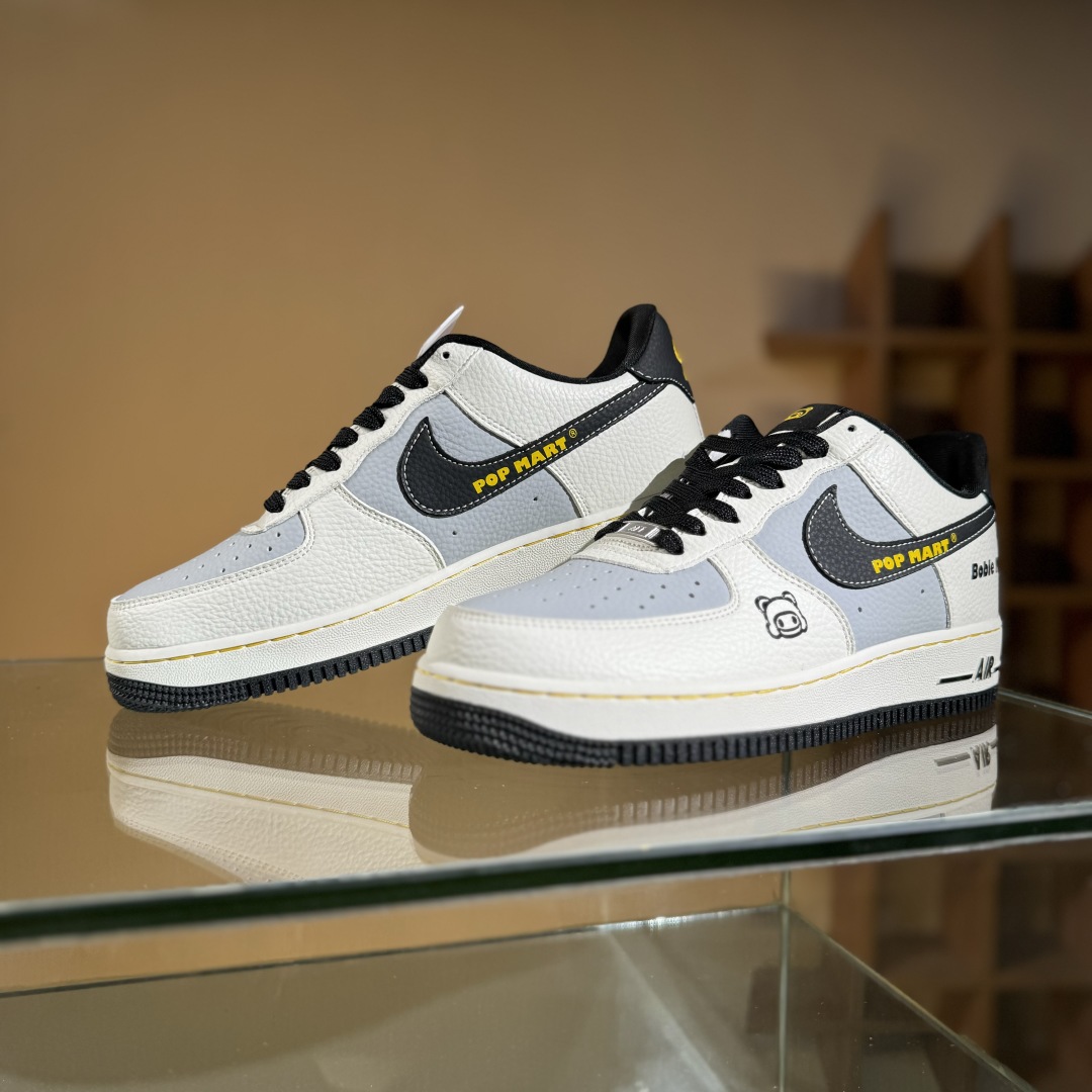 260 Nike Air Force 1'07 Low 泡泡玛特联名 白灰黑金 空军一号低帮休闲板鞋 SC0601-564