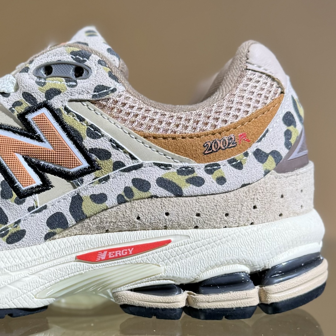 190 New Balance 2002系列 复古休闲跑步鞋 U2002RCP