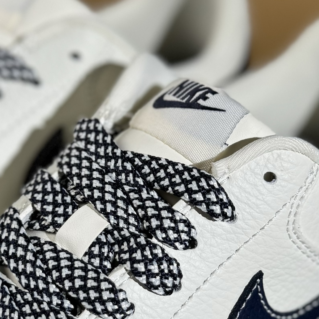 260 Nike Air Force 1 Low 07 x NIKE 白黑小勾满天星  CS5288-015