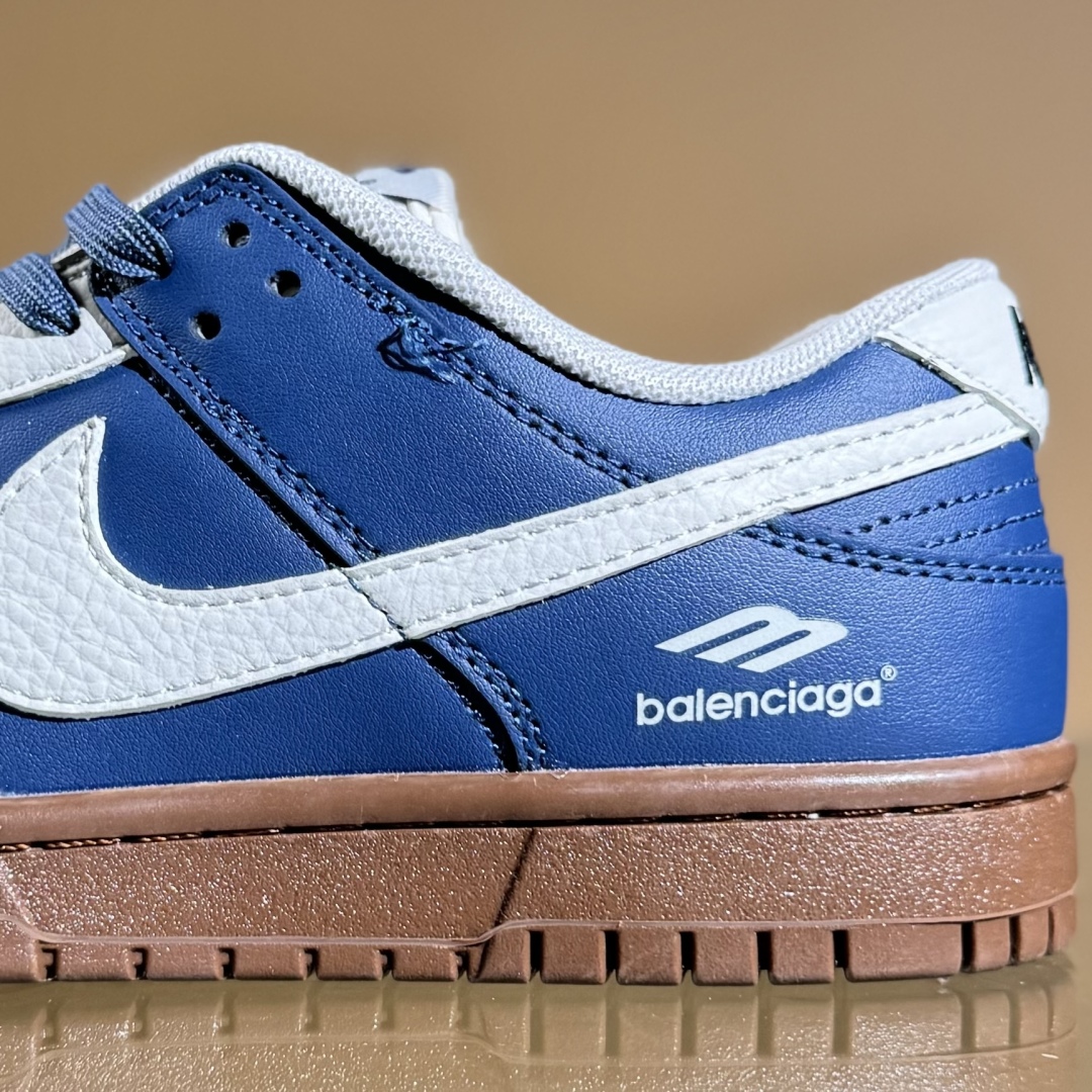 260 Nike SB Dunk Low 巴黎世家联名  FX1588-315