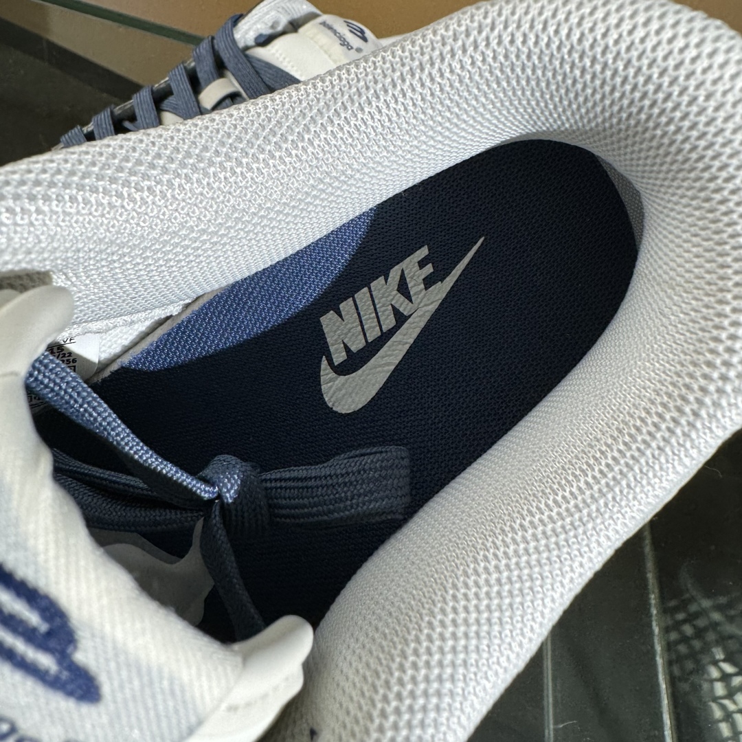 260 Nike SB Dunk Low 巴黎世家联名  FX1588-315