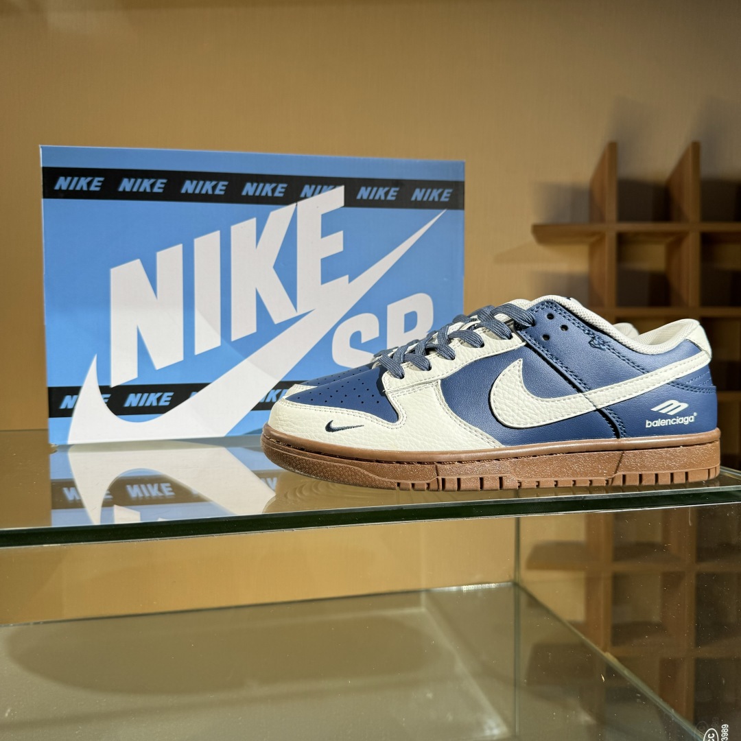 260 Nike SB Dunk Low 巴黎世家联名  FX1588-315
