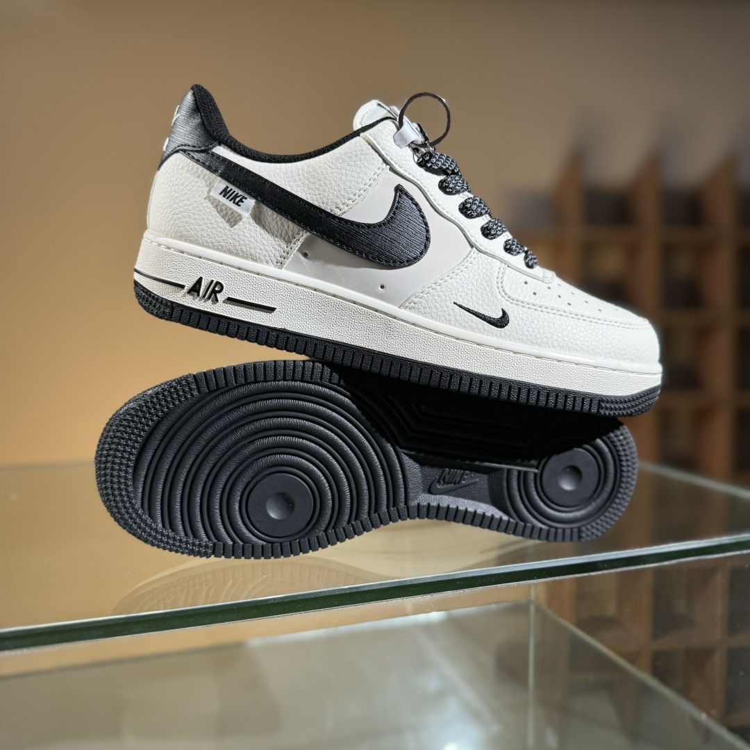 260 Nike Air Force 1‘07 Low 耐克树纹经典黑 空军一号定制休闲板鞋 SM6668-105