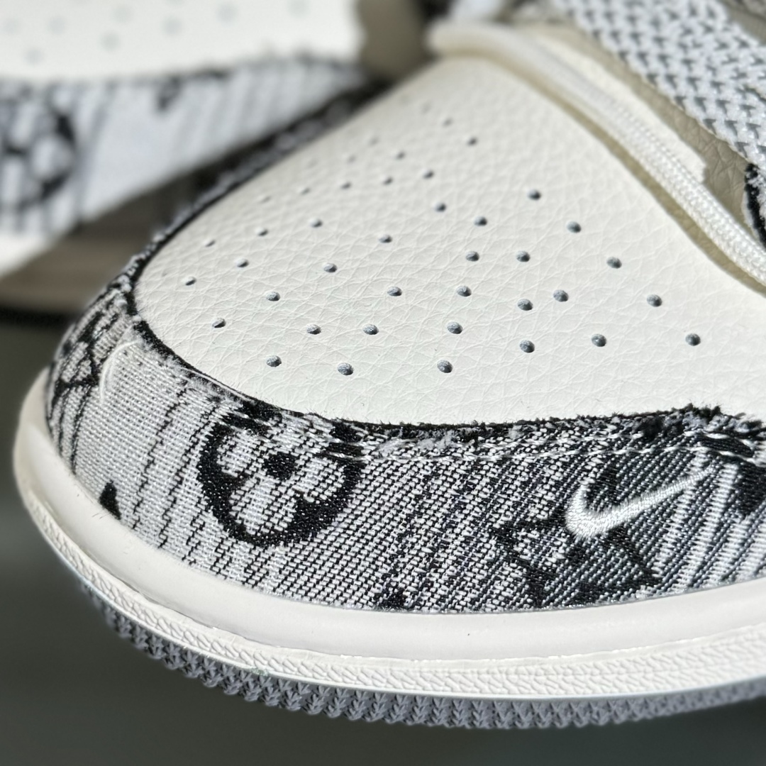 300 Travis Scott x Fragment Design x Air Jordan 1 Low SP AJ1 乔1 LV联名 黑帆布抽绳 低帮文化休闲板鞋 YX5066-372