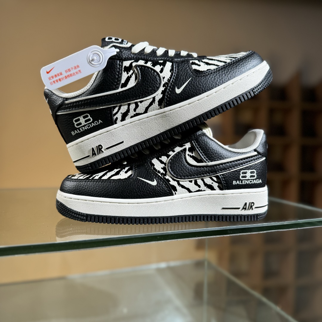 260 Nike Air Force 1'07 Low 巴黎世家联名 雪山米白黑 空军一号低帮休闲板鞋 HJ3318-004