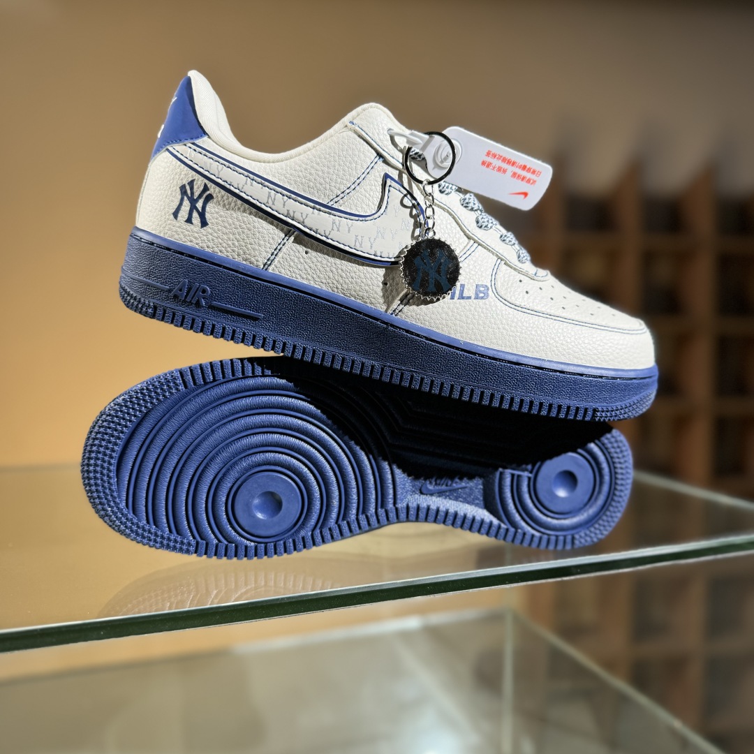 260 Nike Air Force 1'07 Low MLB联名 米蓝线反光 空军一号低帮休闲板鞋 KJ1688-010