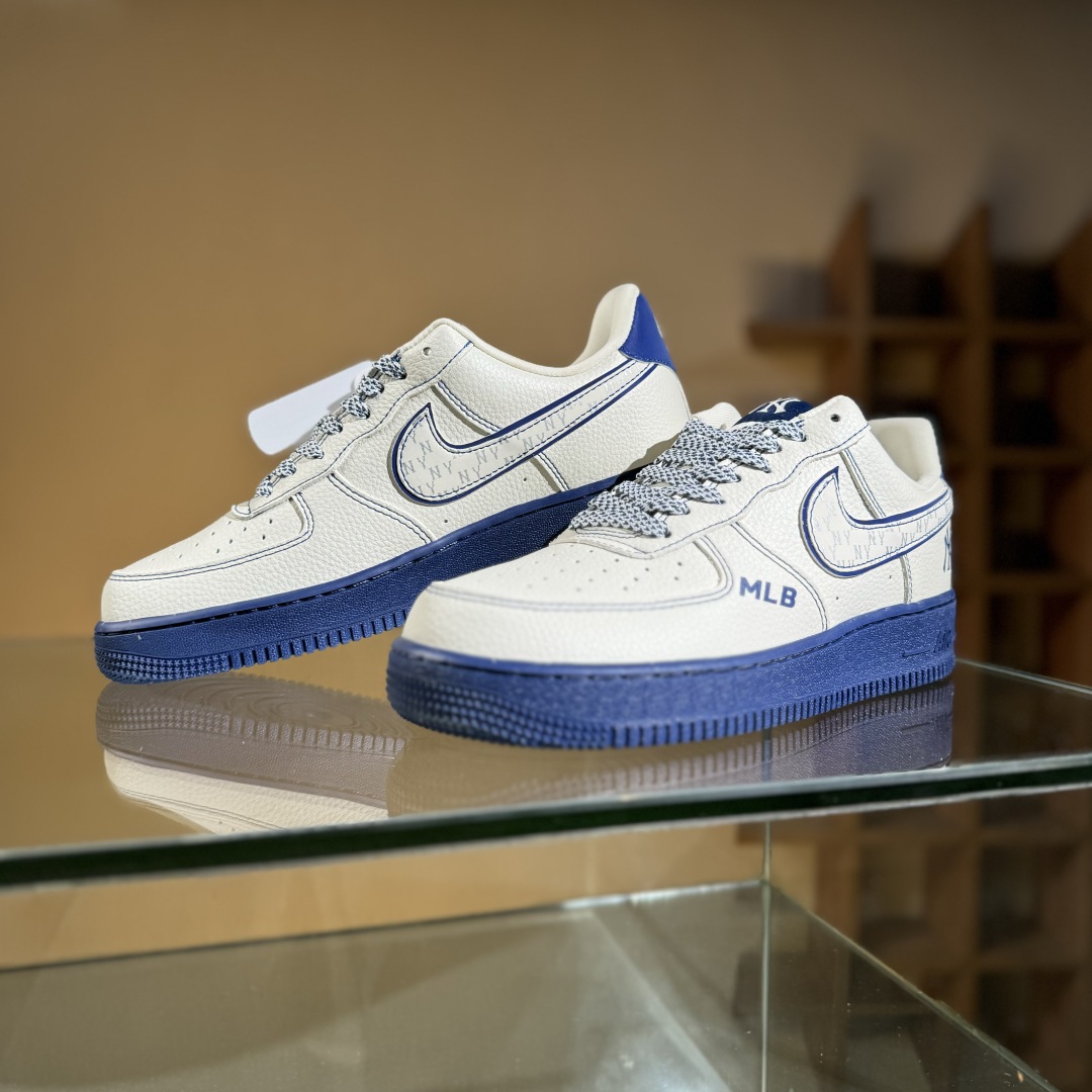 260 Nike Air Force 1'07 Low MLB联名 米蓝线反光 空军一号低帮休闲板鞋 KJ1688-010