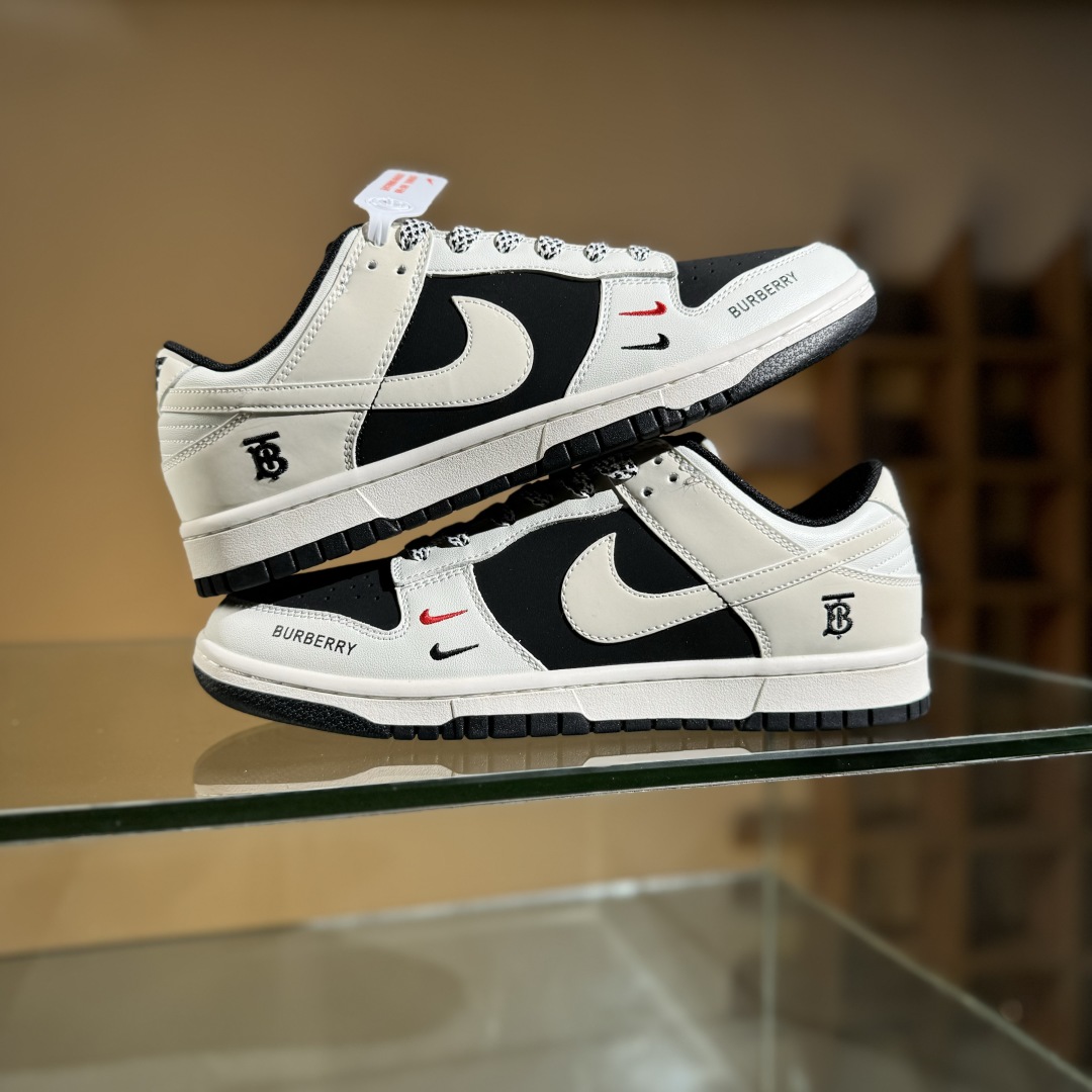 280 Nike SB Dunk Low 巴宝莉联名 白黑小双勾  低帮休闲板鞋 CS5288-117