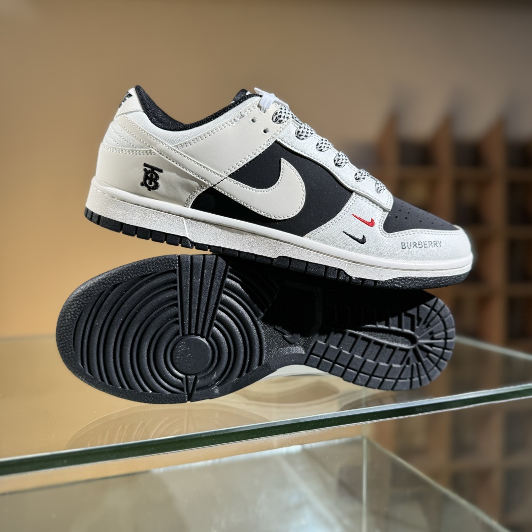 280 Nike SB Dunk Low 巴宝莉联名 白黑小双勾  低帮休闲板鞋 CS5288-117