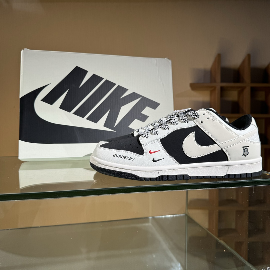 280 Nike SB Dunk Low 巴宝莉联名 白黑小双勾  低帮休闲板鞋 CS5288-117