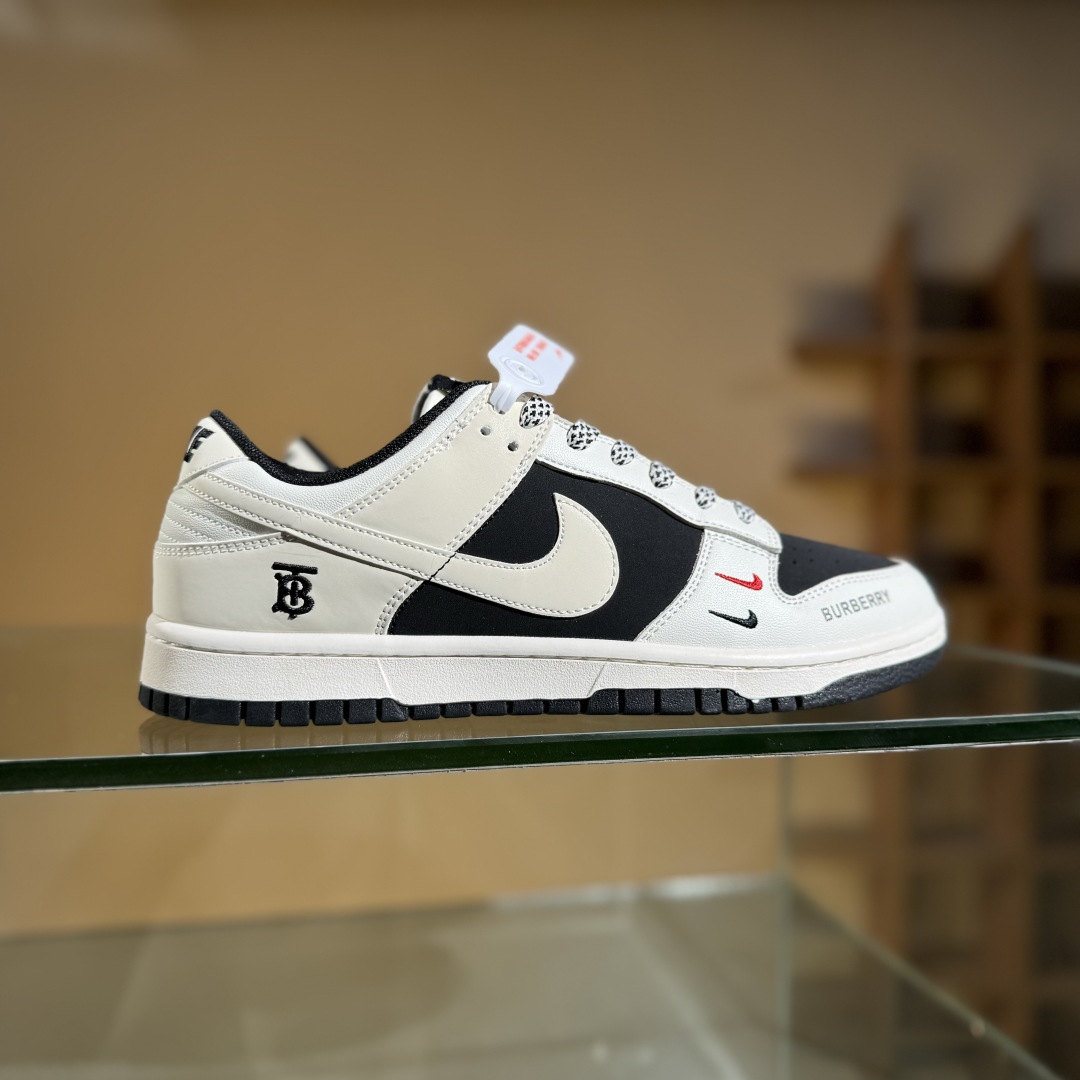 280 Nike SB Dunk Low 巴宝莉联名 白黑小双勾  低帮休闲板鞋 CS5288-117