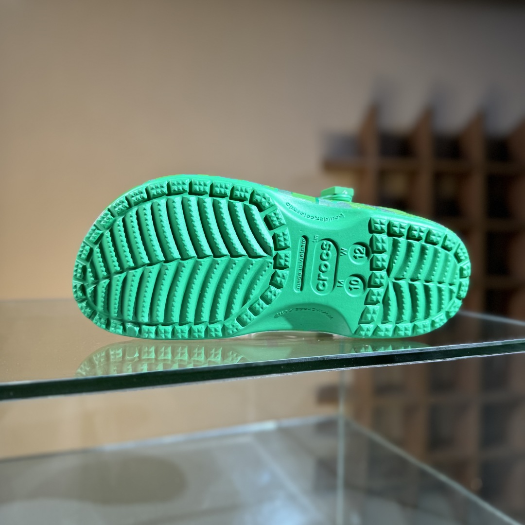 140 Crocs卡骆驰 Classic cl全幅印花 洞洞鞋 经典一脚蹬包头洞洞鞋