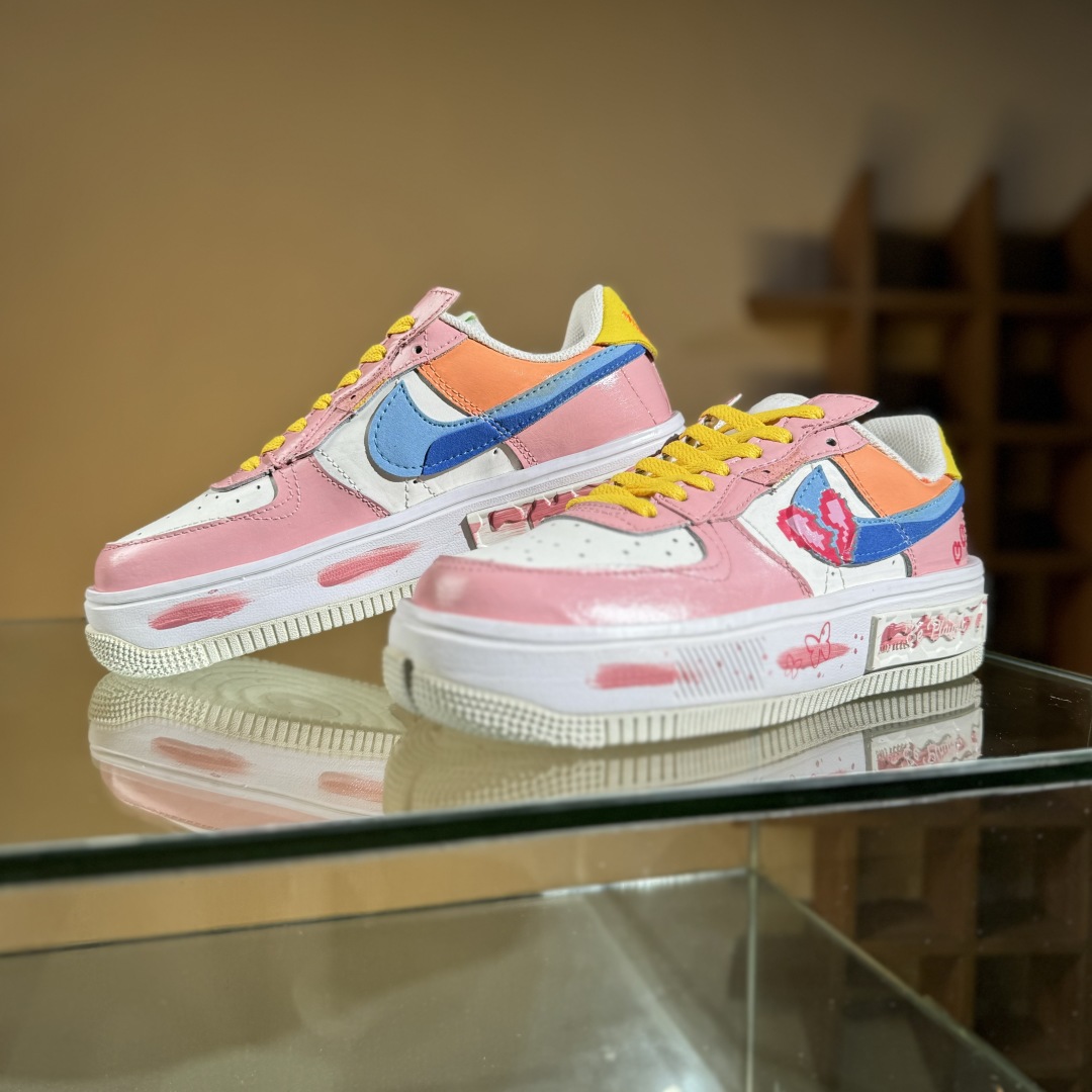 260 Nike Air Force 1 Fontanka ”Pixel Sweetheart” 手绘涂鸦 像素甜心 空军一号定制板鞋 DV3211-001
