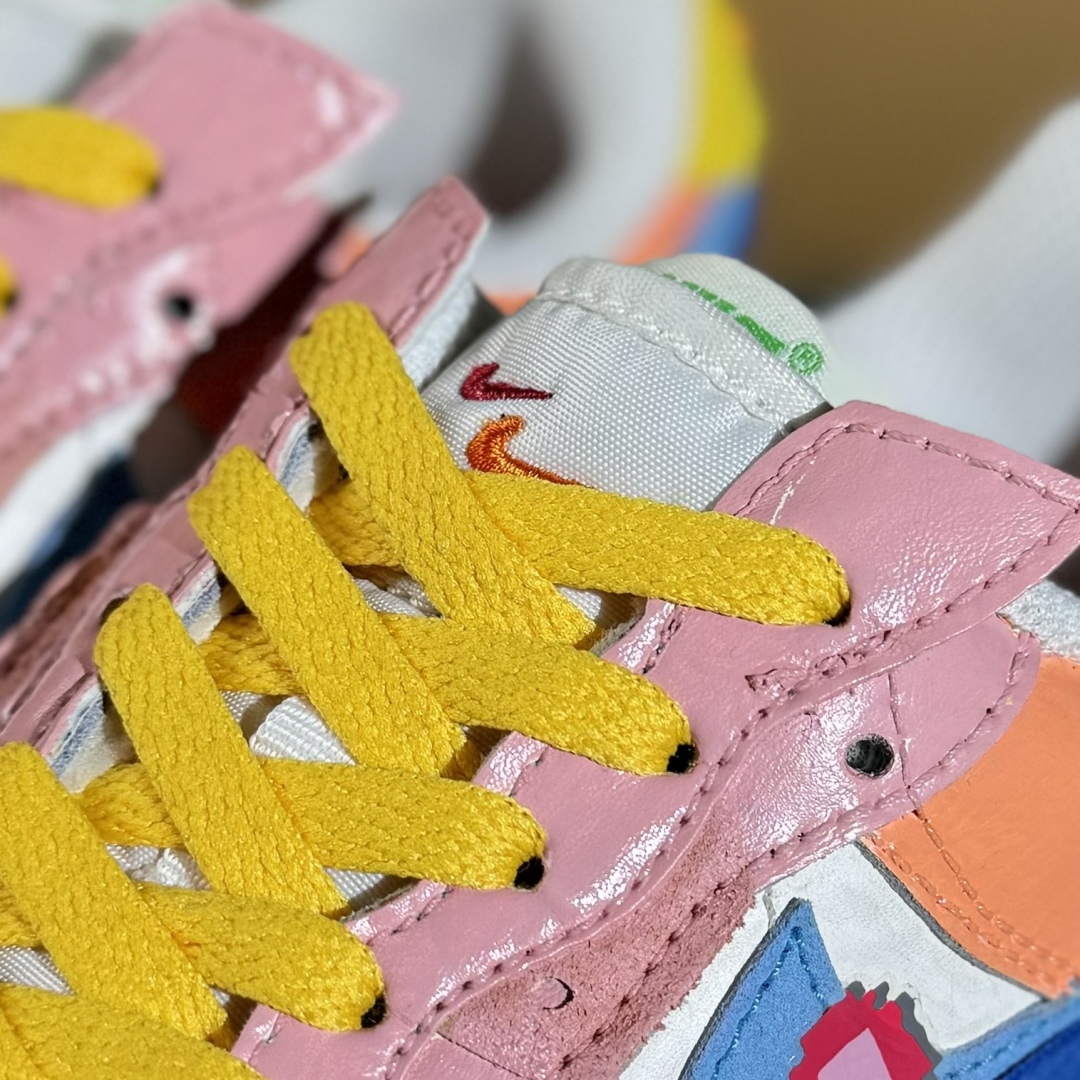 260 Nike Air Force 1 Fontanka ”Pixel Sweetheart” 手绘涂鸦 像素甜心 空军一号定制板鞋 DV3211-001