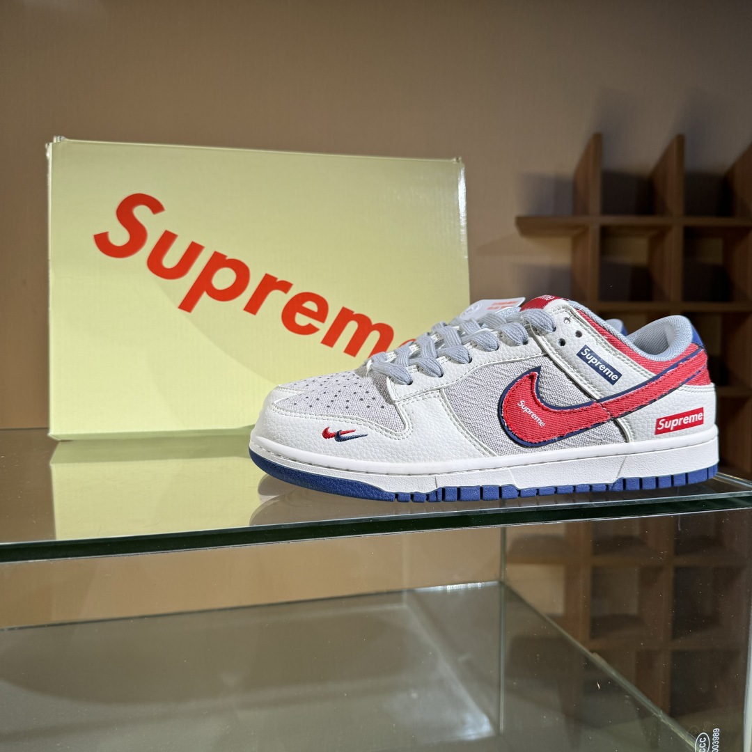 260 Nike SB Dunk Low x Supreme 白灰双小勾 XD1588-233