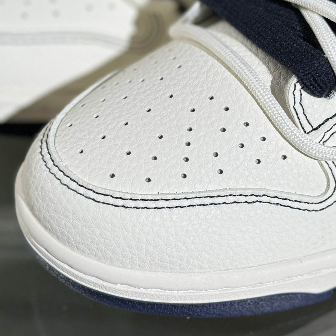 300 Nike SB Dunk Low LV联名 海军蓝抽绳  低帮休闲板鞋 YX5066-370