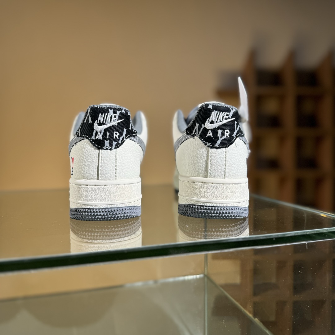 260 Nike Air Force 1'07 Low MLB联名 红蓝双勾米灰 空军一号低帮休闲板鞋 QW5606-264