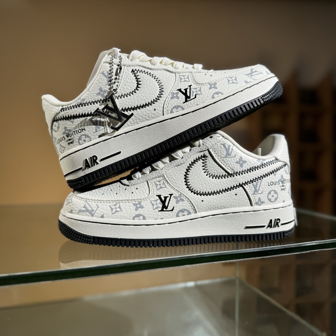 260 Nike Air Force 1'07 Low LV联名 米白黑线 空军一号低帮休闲板鞋 SC0601-557