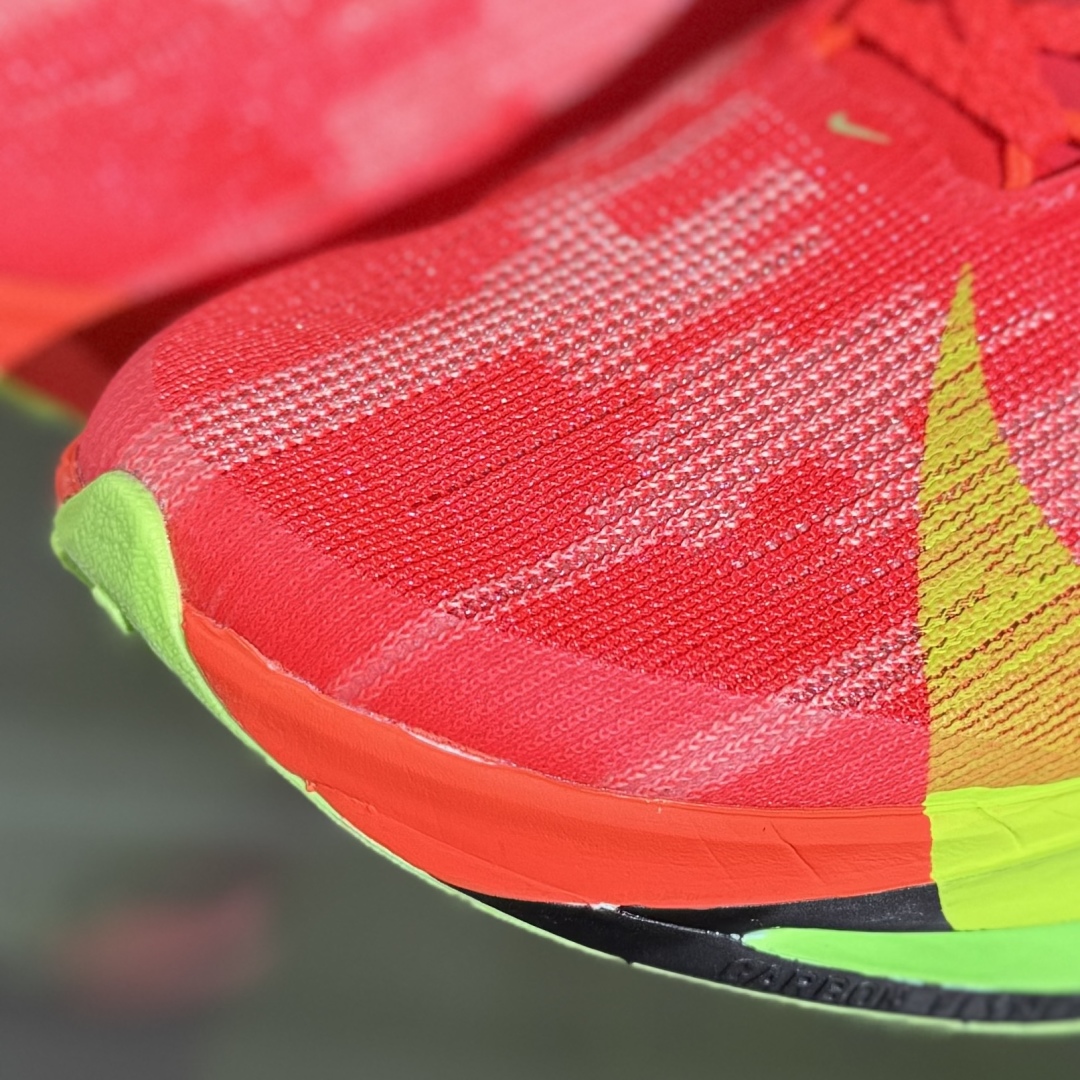 200 Nike ZoomX Streakfly 2 马拉松柔软缓震超轻透气跑鞋 HF6416-600