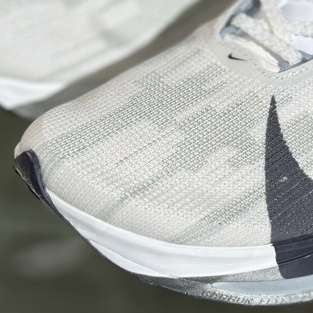 200 Nike ZoomX Streakfly 2 马拉松柔软缓震超轻透气跑鞋 HF6416-100