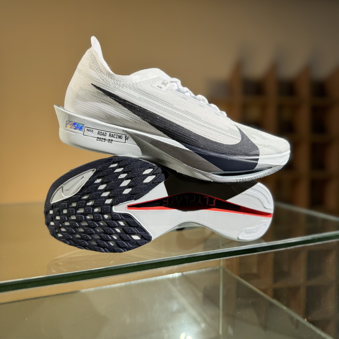 200 Nike ZoomX Streakfly 2 马拉松柔软缓震超轻透气跑鞋 HF6416-100