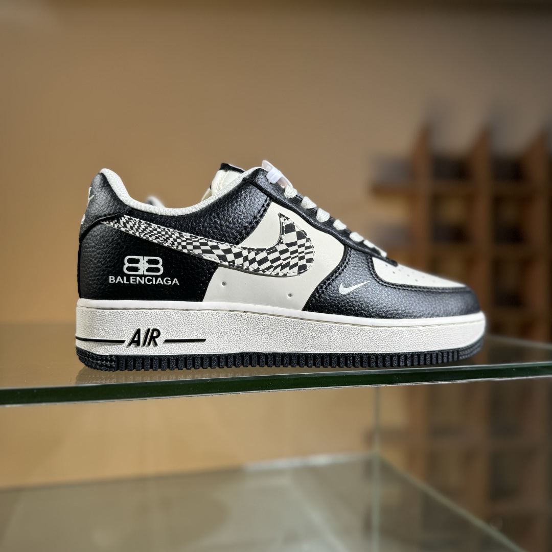 260 Nike Air Force 1'07 Low 巴黎世家联名 米黑创意勾 空军一号低帮休闲板鞋 HJ3318-003