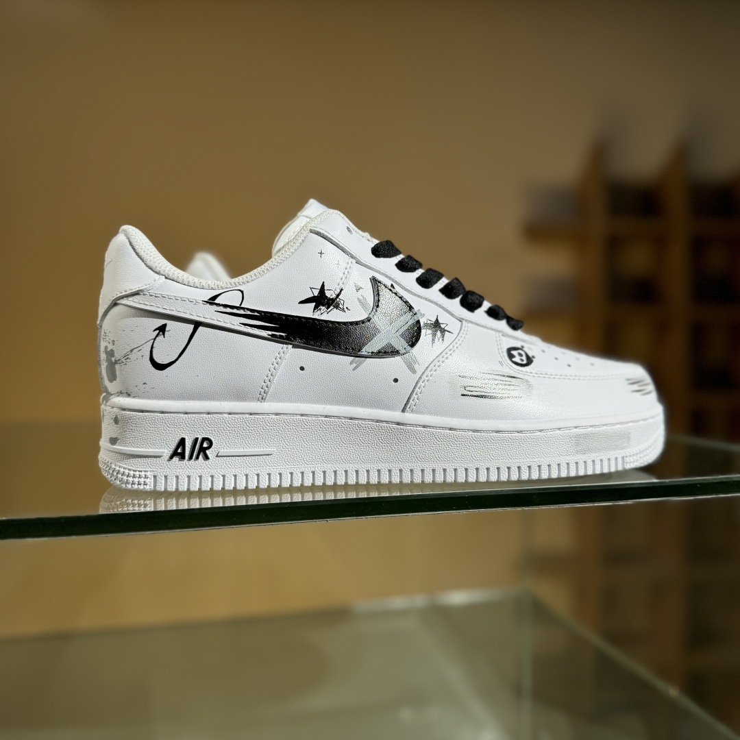 260 Nike Air Force 1'07 Low 定制款 空军一号低帮休闲板鞋 CW2288-111
