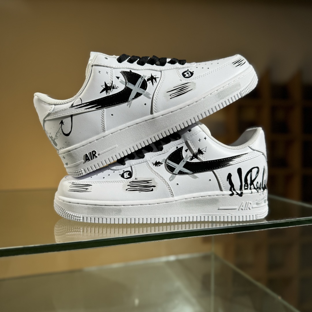 260 Nike Air Force 1'07 Low 定制款 空军一号低帮休闲板鞋 CW2288-111