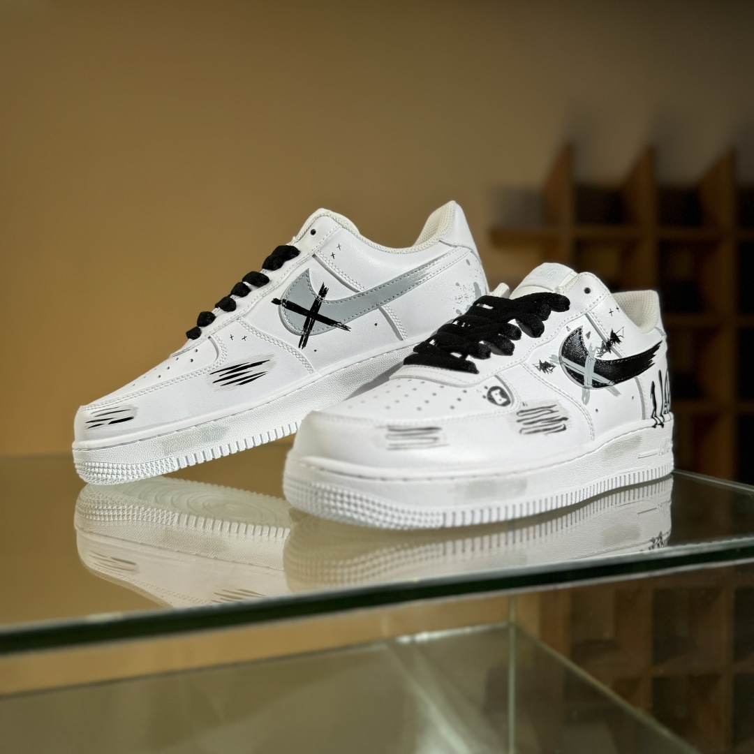 260 Nike Air Force 1'07 Low 定制款 空军一号低帮休闲板鞋 CW2288-111