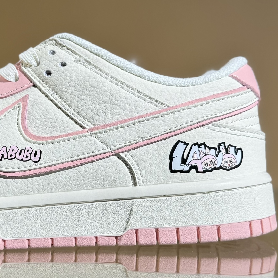 260 NIKE SB Dunk Low RETRO x LABUBU 粉白  DS6608-009