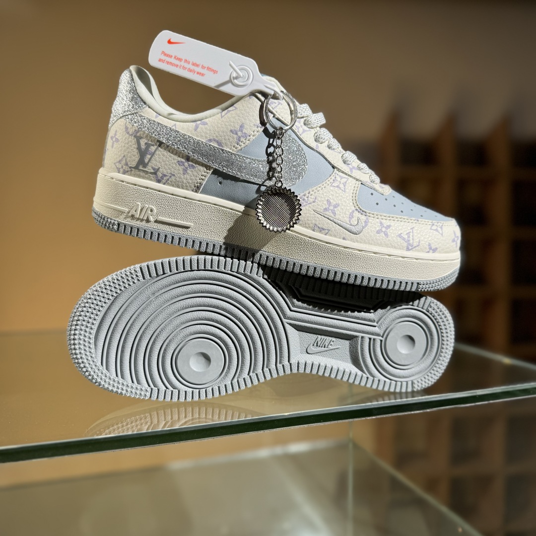 260 Nike Air Force 1'07 Low LV联名 闪银勾 空军一号低帮休闲板鞋 DF0188-078