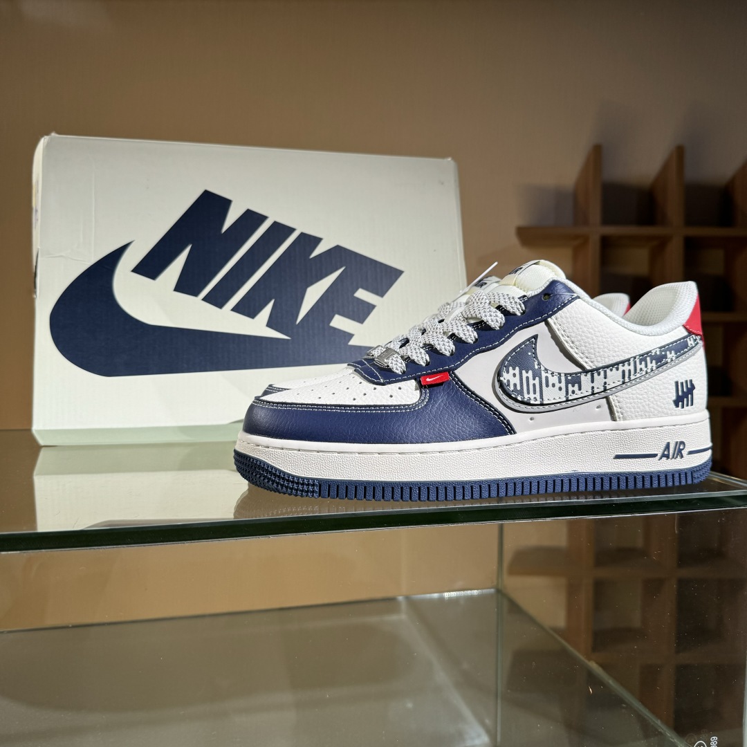 260 Nike Air Force 1'07 Low UN联名 多彩蓝红拼接 空军一号低帮休闲板鞋 JP8028-005