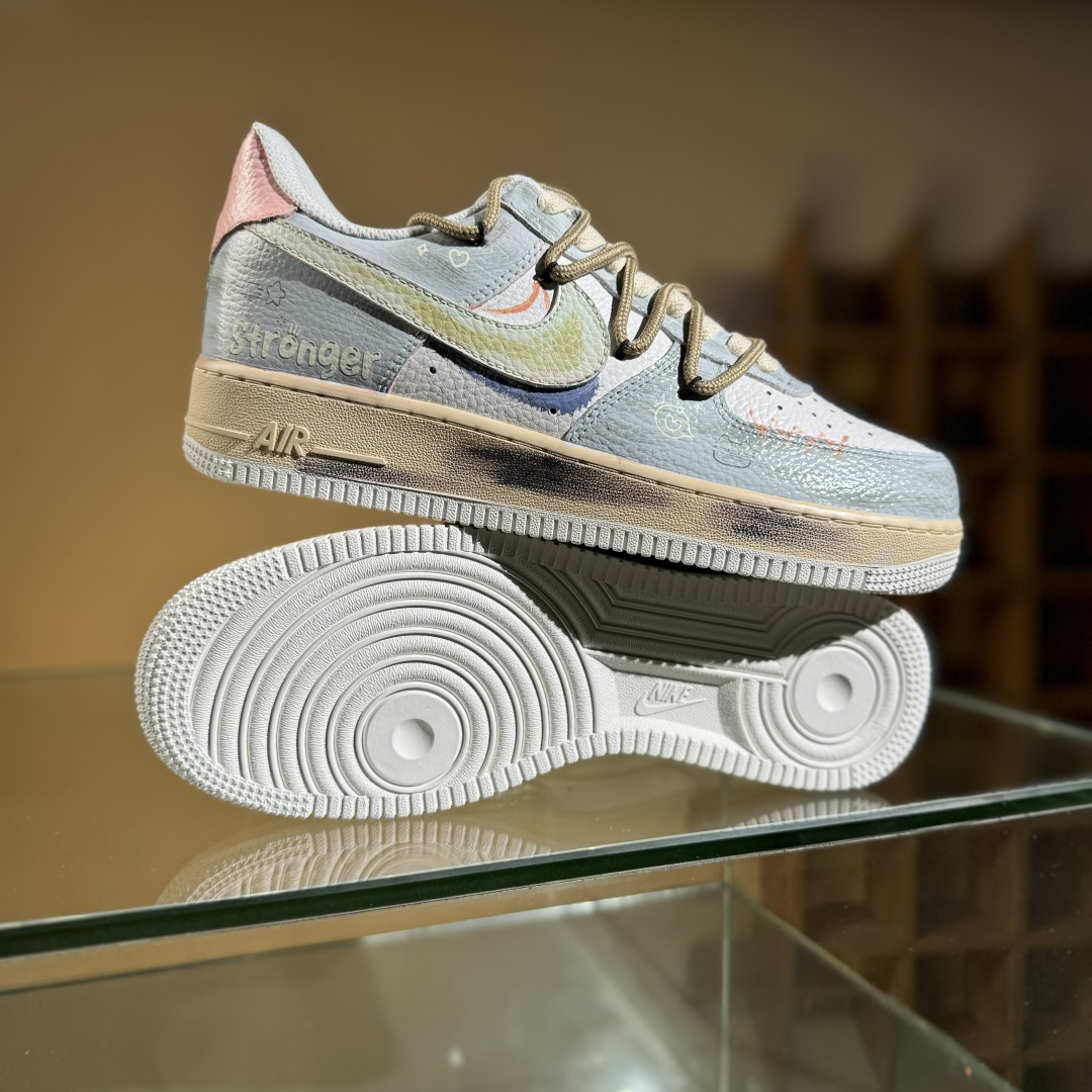 260 Nike Air Force 1'07 Low 手绘涂鸦 浅雾漫旅 空军一号低帮休闲板鞋 YT0303-222
